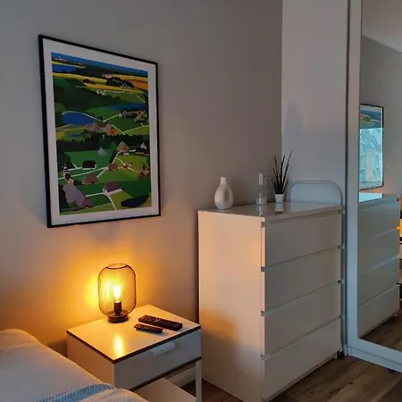 Apartment Kiel, Renovierte Innenstadtwohnung, 24h Check-in, 2 Kostenlose Fahrraeder *