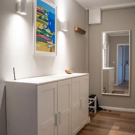 Apartment Kiel, Renovierte Innenstadtwohnung, 24h Check-in, 2 Kostenlose Fahrraeder