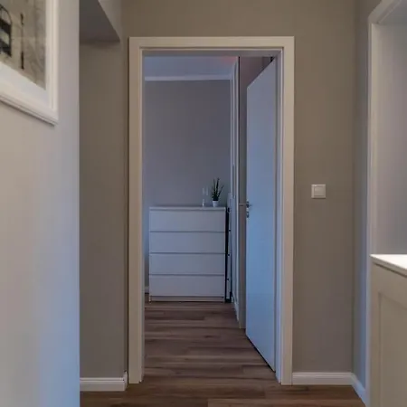 Kiel, Renovierte Innenstadtwohnung, 24h Check-in, 2 Kostenlose Fahrraeder