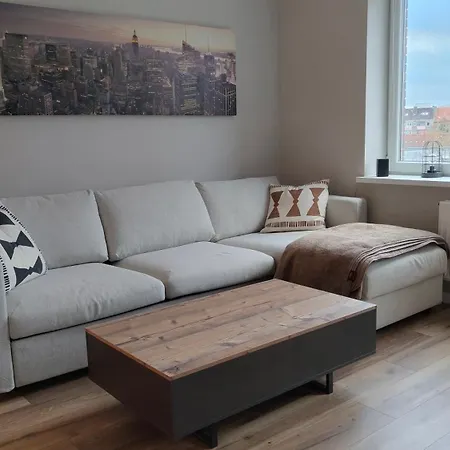 Kiel, Renovierte Innenstadtwohnung, 24h Check-in, 2 Kostenlose Fahrraeder *