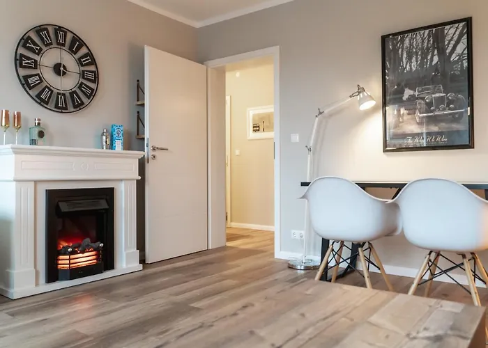 Lägenhet Kiel, Renovierte Innenstadtwohnung, 24h Check-in, 2 Kostenlose Fahrraeder Kiel