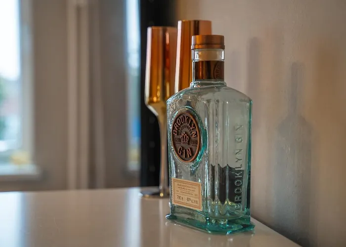 Kiel, Renovierte Innenstadtwohnung, 24h Check-in, 2 Kostenlose Fahrraeder