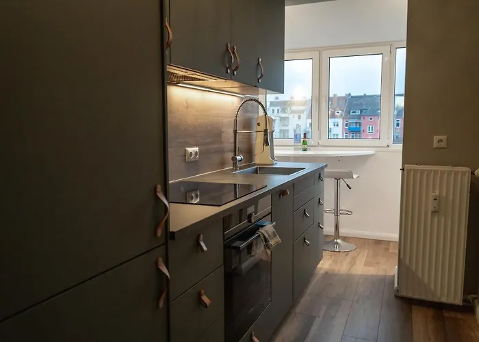 Kiel, Renovierte Innenstadtwohnung, 24h Check-in, 2 Kostenlose Fahrraeder *