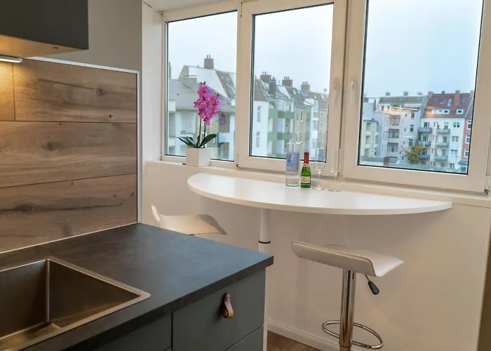 Kiel, Renovierte Innenstadtwohnung, 24h Check-in, 2 Kostenlose Fahrraeder *