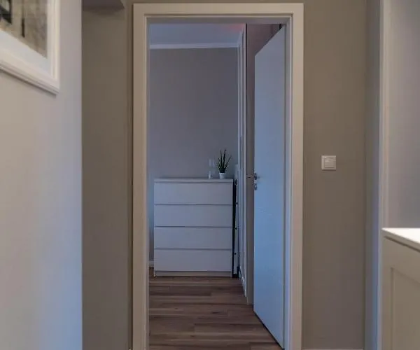 Kiel, Renovierte Innenstadtwohnung, 24h Check-in, 2 Kostenlose Fahrraeder